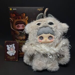 “Snow Moth” MayMei Winter Weirdness V6 Series Plush Winter Kawaii Doll
